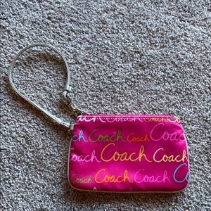 Coach Bags - Pink Coach Wristlet Coach Bags - Pink Coach Wristlet